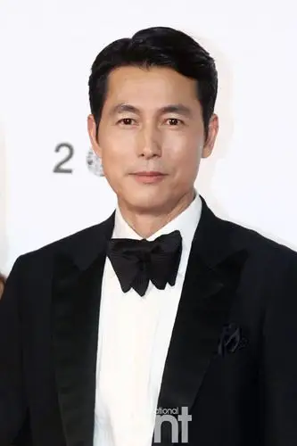 韩国人气演员郑雨盛将出演tvn综艺节目《you quiz on the block》,时