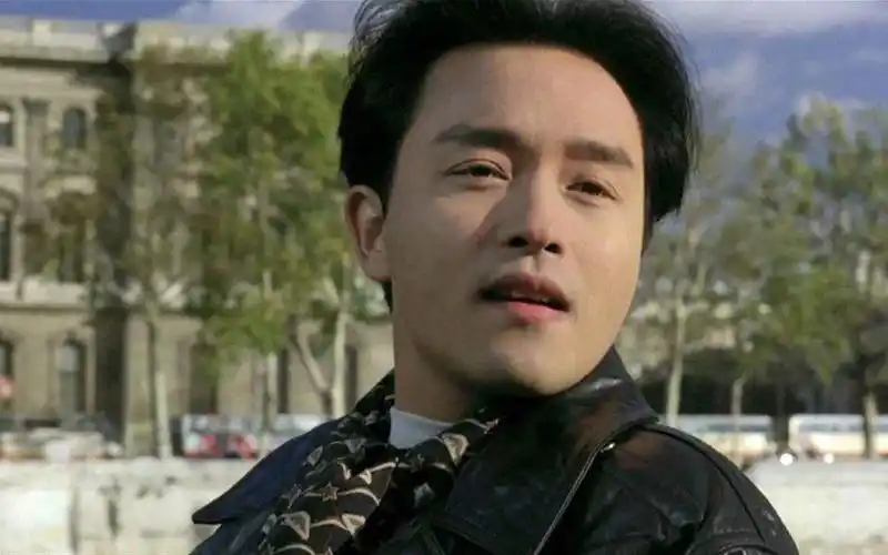 致敬经典张国荣爱慕1997演唱会最爱版本无水印