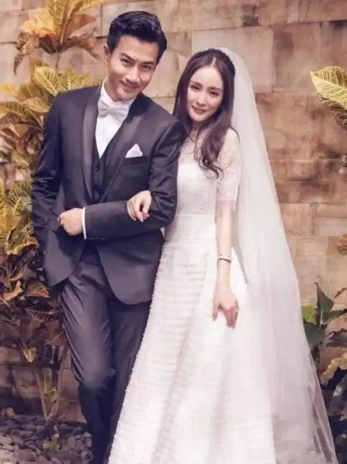明星夫妻有哪些名单十对明星夫妻合照婚纱照比美