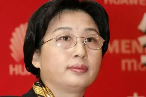 任正非三婚最后娶80后婚姻几经坎坷现任小他40岁