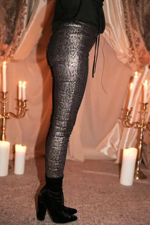 欧美跨境女装高腰秋冬金色蛇纹仿皮裤pu牛仔小脚裤九分裤