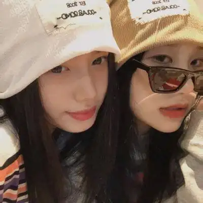 女生头像沙雕憨憨可爱闺蜜头像