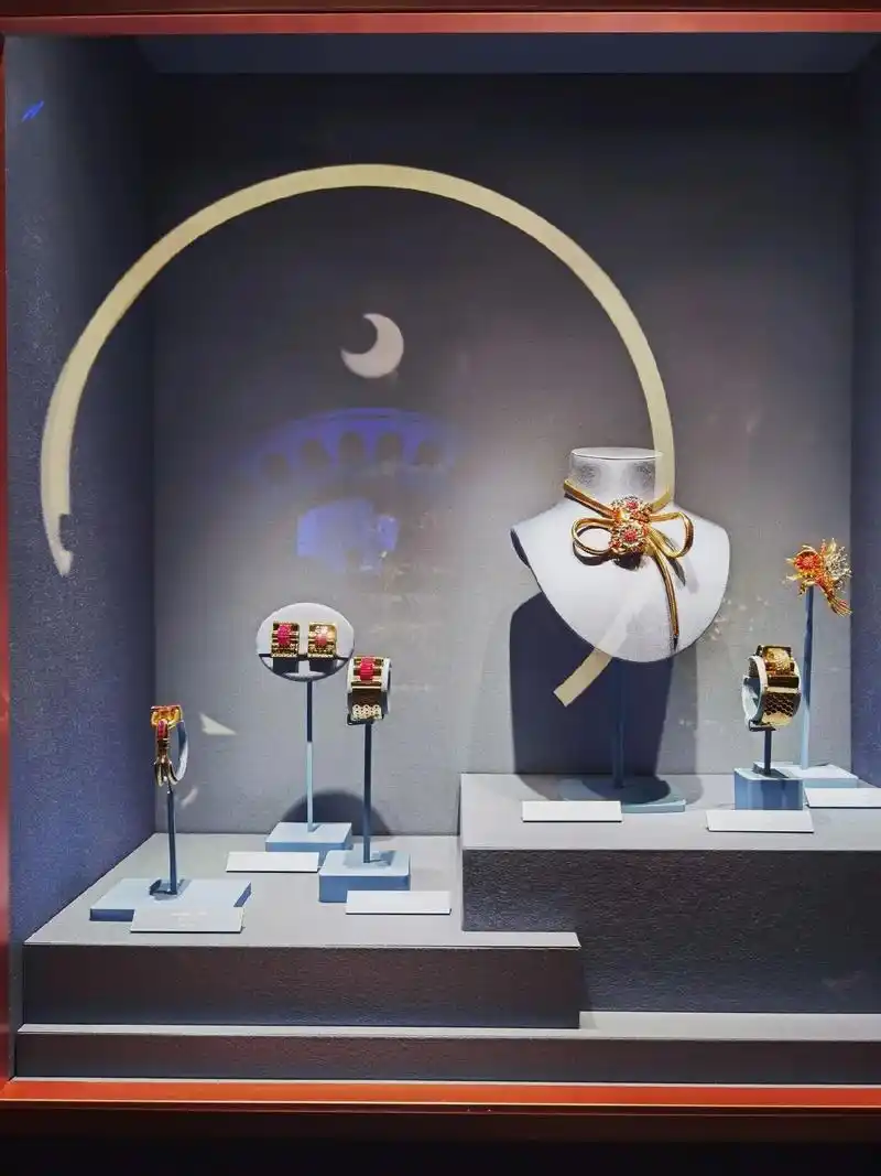 梵克雅宝.60《时间的诗篇》珠宝展 96 "la répons - 抖音