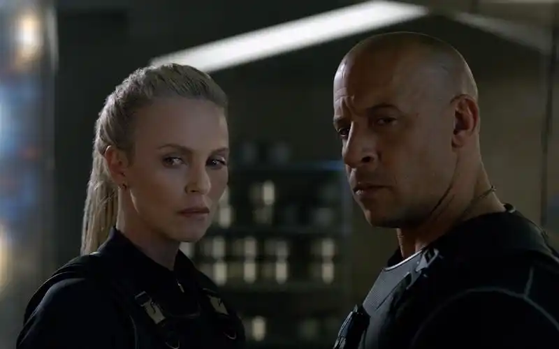 速度与激情8,范·迪塞尔,杰森·斯坦森,影视,壁纸《速度与激情8》电影