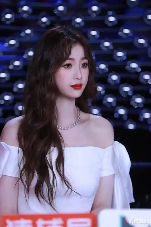 the9虞书欣道歉,希望粉丝与学校事件画上句号,小号发文被扒却似支持网