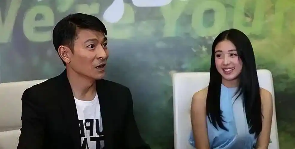 16岁被造黄谣,主持人用她的不雅照p图逼问_刘德华_赵丽颖_汪涵