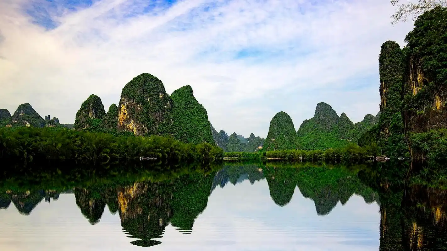 桂林漓江风景摄影高清宽屏桌面壁纸