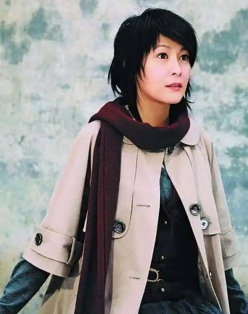 刘若英已经51岁了,她晒出自己的近况,简直逆天了!