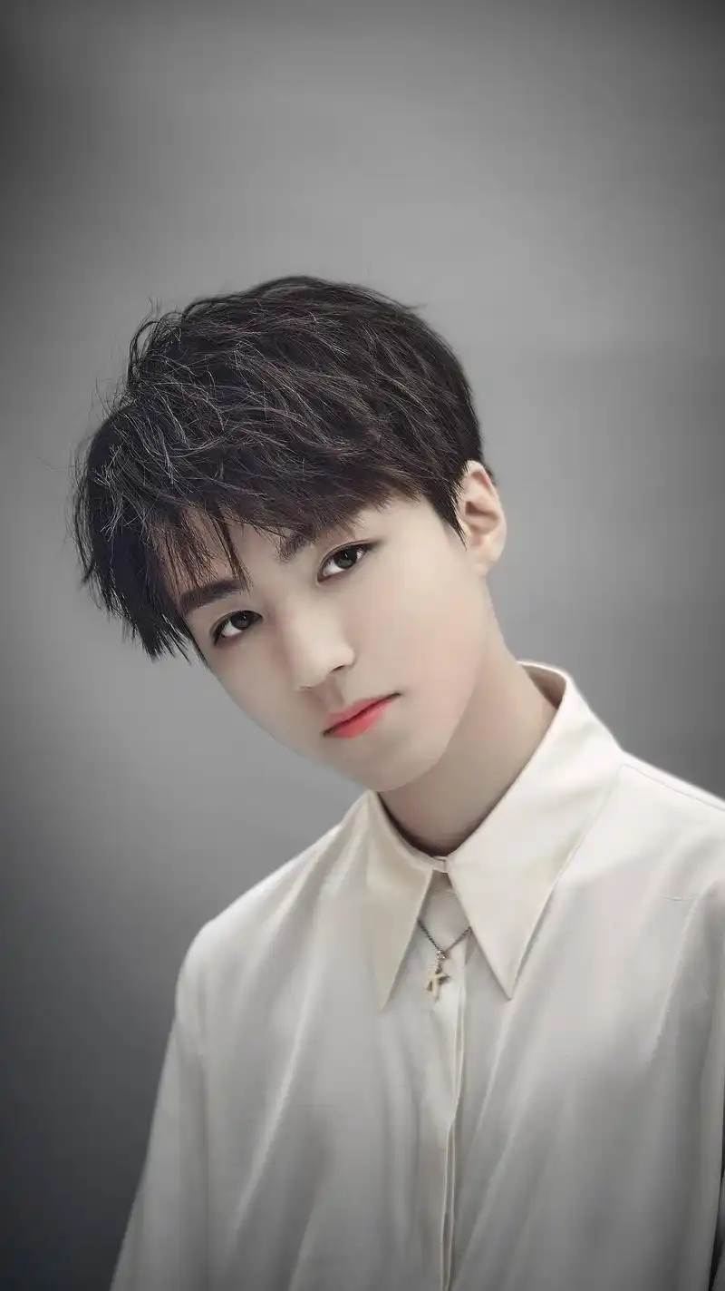 王俊凯壁纸高清图2018,王俊凯最新图片高清无水印