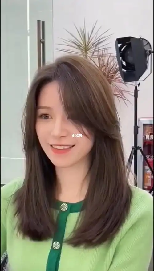 锁骨发初恋头蓬松气垫烫减龄发型女土发