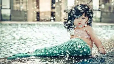 国外女子生下美人鱼宝宝竟奇迹般存活医生被吓傻眼了