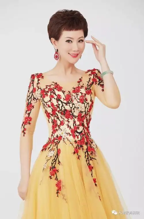 作曲:巴尔夫《圣洁女神》选自《诺尔玛》 作曲:贝利尼演唱:万丹8京津