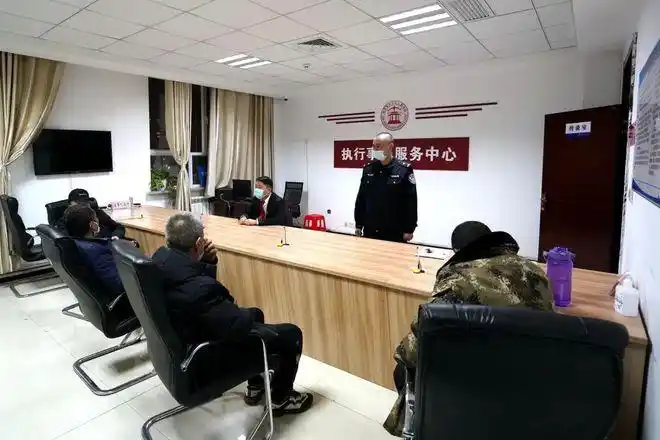 伊州区人民法院开展执行攻坚利剑出鞘集中执行活动