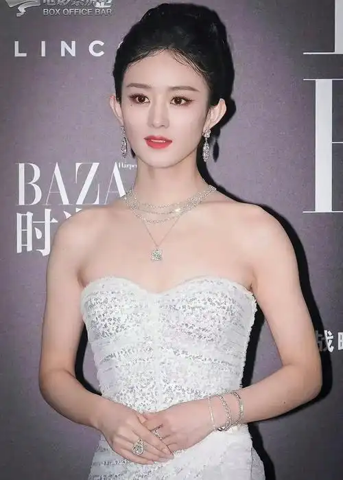 赵丽颖这段时间真是美出新高度.