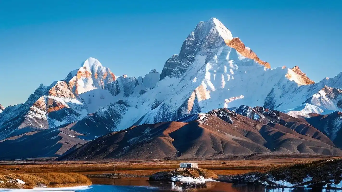 山背景图🏔️,仿佛置身雄伟山脉🌄