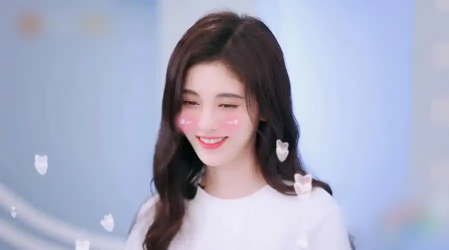 鞠婧祎笑容大赏如何丢掉自己的偶像包袱