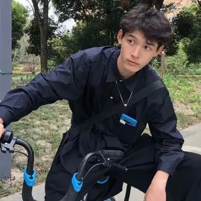 韩系潮流干净男头 简单好看的高质感微信男头高清_男生头像_美头网