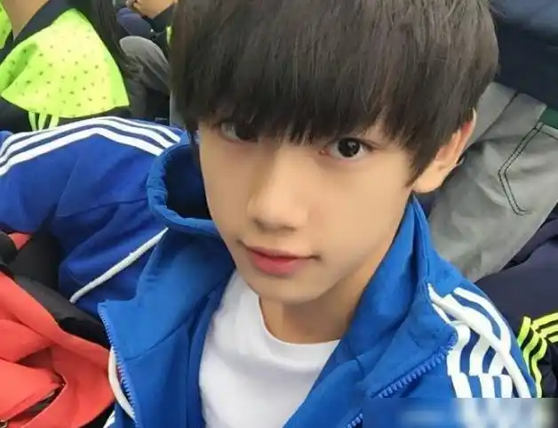 没有天赋实力不行一张白纸的丁程鑫到一路成长底承受了多少