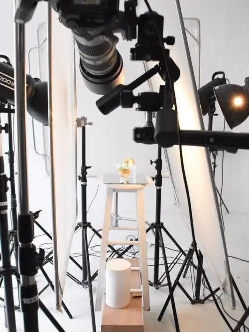 分享一组有质感的产品拍摄花絮成片