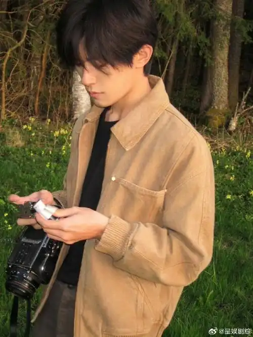 ccd镜头下的易烊千玺##易烊千玺ccd随拍