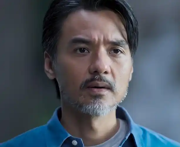 的纠结和心机让人又气又恨,还有剧中诸多毒枭大反派,像古斌饰演的梁龙