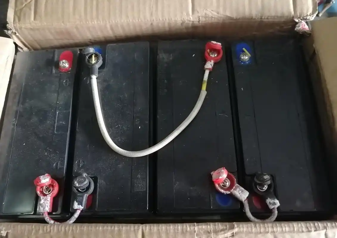 两块电瓶串联24伏怎么充电