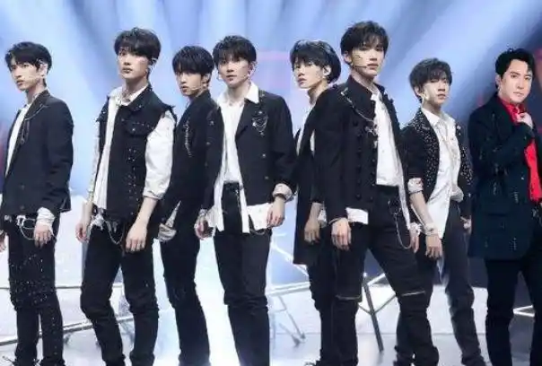 时代峰峻旗下艺人名单所有成员有tfboys组合人数众多