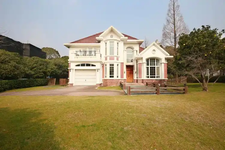 西郊庄园独栋别墅千平花园位置安静