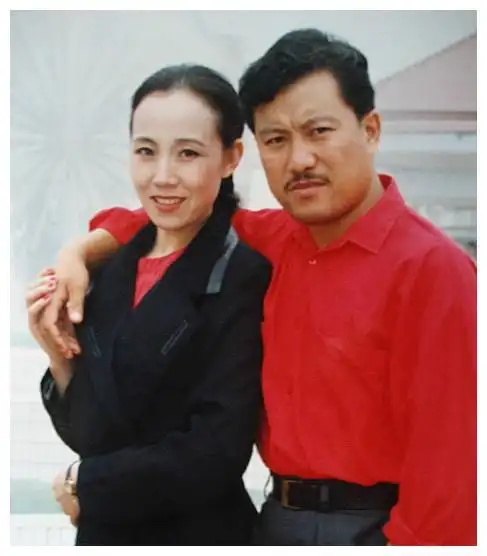 年:6位演员已过花甲,时代记忆难复制|上海一家人|谢园|李羚_新浪新闻