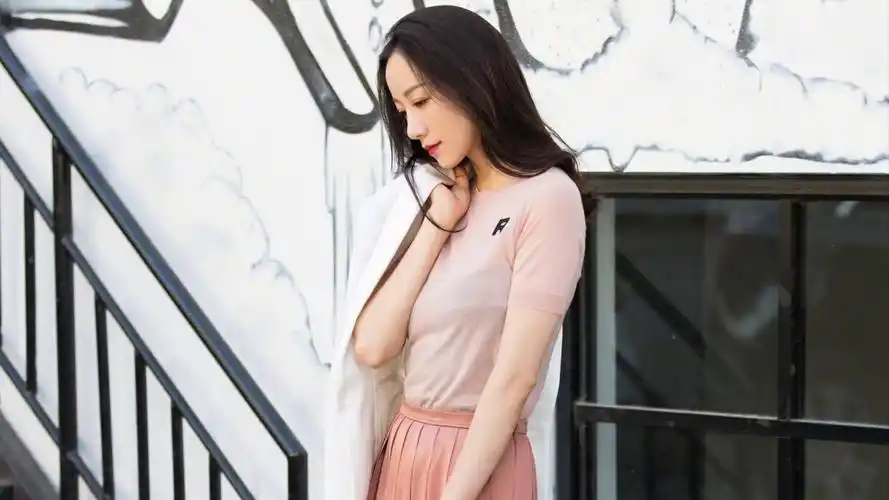 韩雪图片-美女壁纸-高清美女图片-第5图-娟娟壁纸