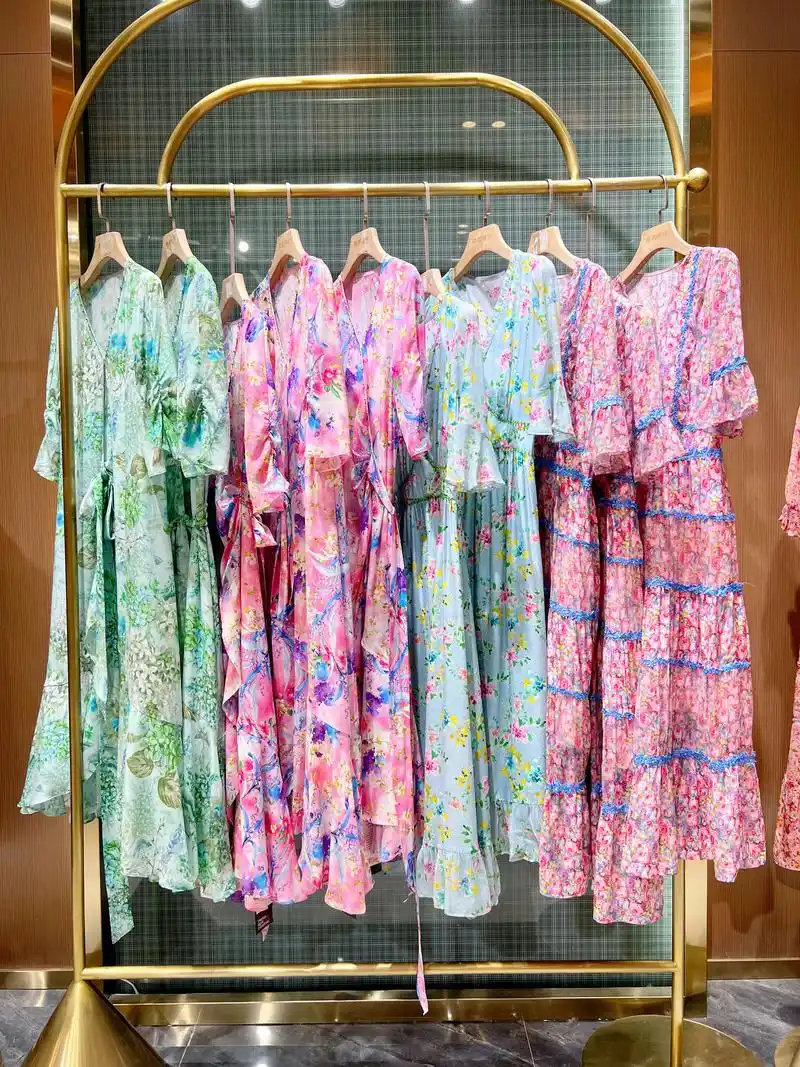 【归莉61欧式宫廷风重工真丝连衣裙】23夏.#归莉女装 #欧式 - 抖音