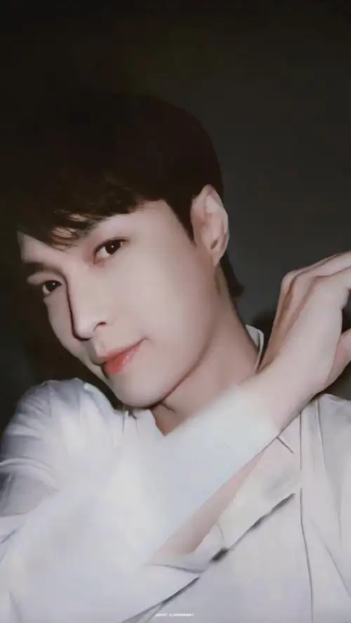 壁纸第87期//#张艺兴#18张壁纸合集90