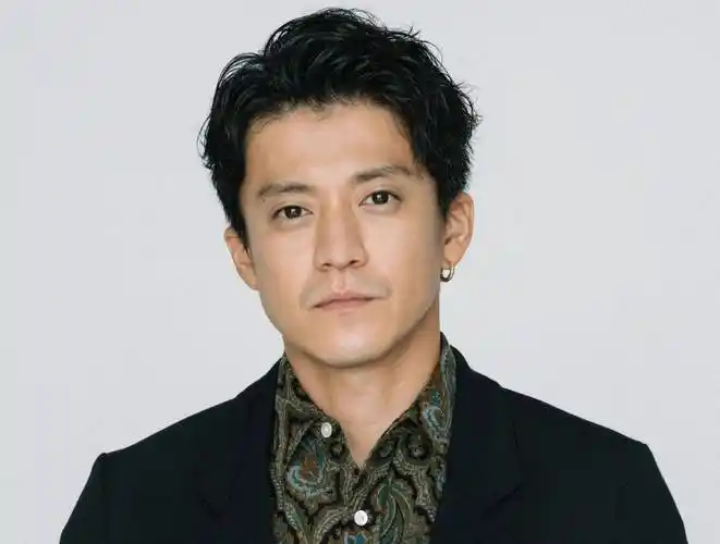 小栗旬将首次出演网飞日剧,与"挚友"赤西仁还实现首次共演!