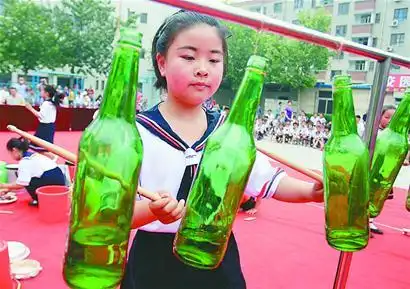 幼儿园玩教具手工:啤酒瓶乐器
