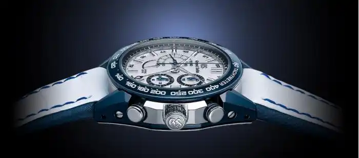 全球限定生产200块,手表除了充满gtr元素外,搭载了百年精工的最尖端