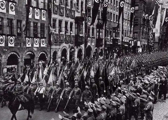 二战前期的德军无比凶悍难逢对手,为啥二战后期的德军屡屡吃瘪呢