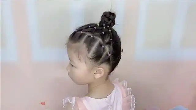 儿童渔网丸子头编发,小女孩这样扎太好看了