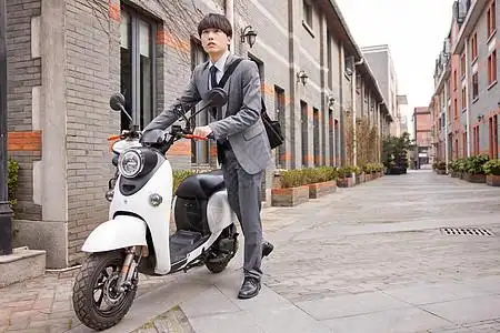 电瓶车矢量图图片