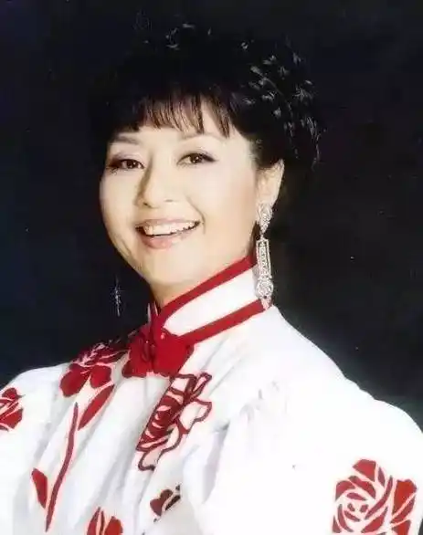 推荐问题五,中国著名美声歌唱家都是谁?