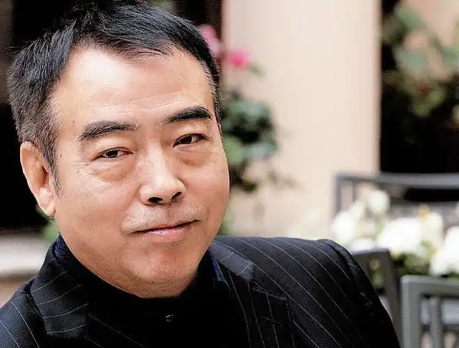 陈凯歌在片场威严太重阿娇直言感觉不能呼吸咳嗽都得躲起来