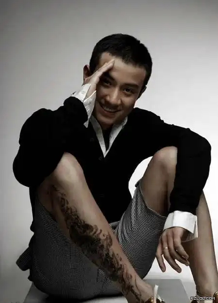 帅气男人味道文章短发造型秀