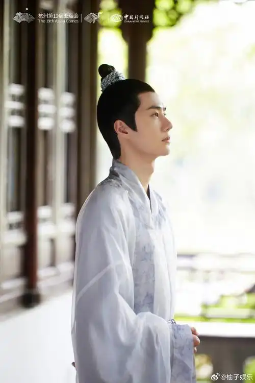 篇剧照#王一博亚运会宋韵篇剧照,这么帅你不要命啦,想看耶啵演古装了