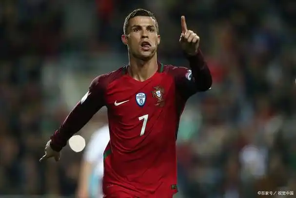 现役足坛巨星国家队表现盘点c罗是正赛之王梅西是友谊赛之王