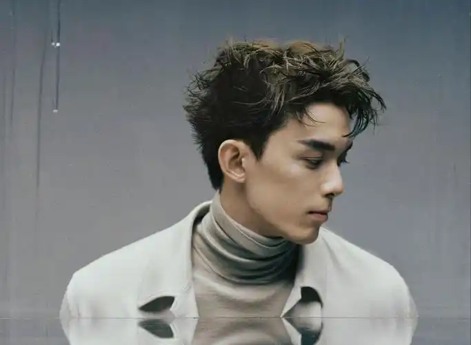 【吴磊】gq杂志把吴磊拍的太飒了吧,特别是发型太适合他了