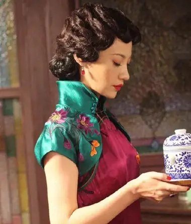 谍战剧《破晓》杨雪复古发型 回归民国才最是浪漫