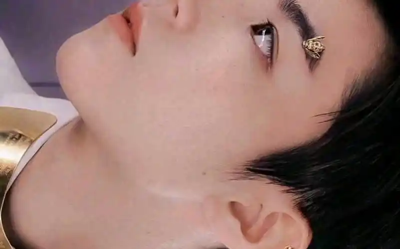 王俊凯露额头,寸头,五官太牛逼了-是马猴-是马猴-哔哩哔哩视频