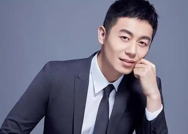 回顾朱亚文:抛弃相恋七年的富家女,迎娶陈思诚前女友至今零绯闻