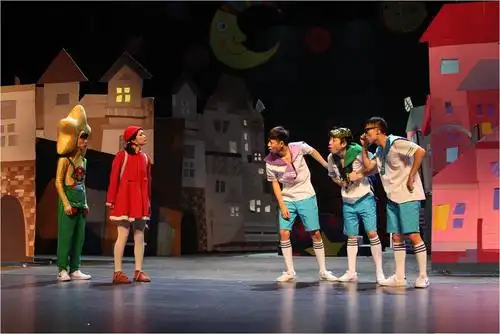 儿童情景剧《魔力小星艾塔》