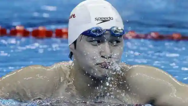 孙杨教游泳打黄子韬屁股为民除害杨幂的身材一级棒