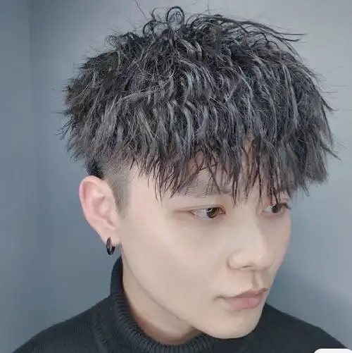 男士发型新风尚:两侧铲短,头顶锡纸烫,纹理烫与短寸头|脸型|短发_网易